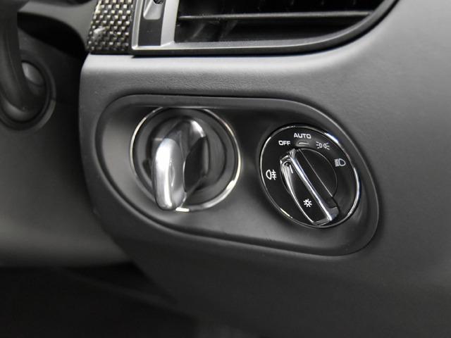 マカン マカンGTS スポーツクロノPKG OP278 GTSインテリアPKGカーマインレッド パノラマSR 18wayスポーツシート BOSE カーボンインテリアPKG レーンキープ カーボンPDKレバー PDLS+ 21inAW FシートH(21枚目)