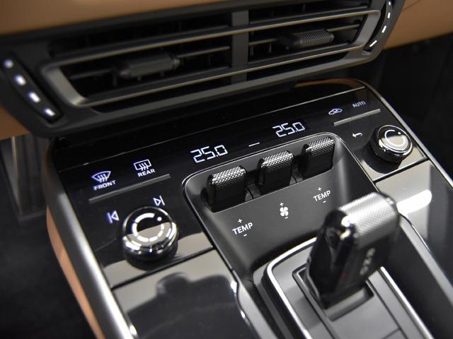 911 911タルガ4 スポーツクロノPKG OP375 スポーツエグゾースト PDLS+ 14wayパワーシートメモリーPKG F20・R21inAW BOSE Fベンチレーター シートH GTスポーツステアリング クルーズコントロール 禁煙(24枚目)