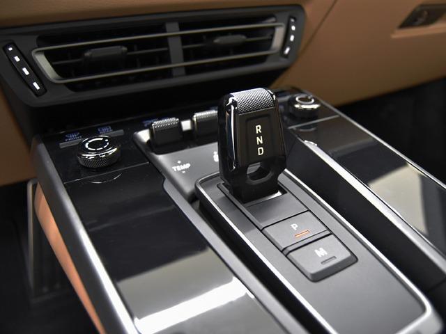 911 911タルガ4 スポーツクロノPKG OP375 スポーツエグゾースト PDLS+ 14wayパワーシートメモリーPKG F20・R21inAW BOSE Fベンチレーター シートH GTスポーツステアリング クルーズコントロール 禁煙(25枚目)