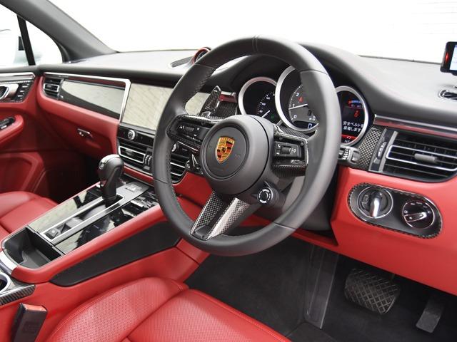 マカン マカンS スポーツクロノPKG OP336 エクステンデッドレザーPKGブラック/ボルドーレッド PSCB+ホワイトキャリパー エクステリアPKG カーボンインテリアPKG パノラマSR 前後シートH Fベンチレーター PDLS+(11枚目)