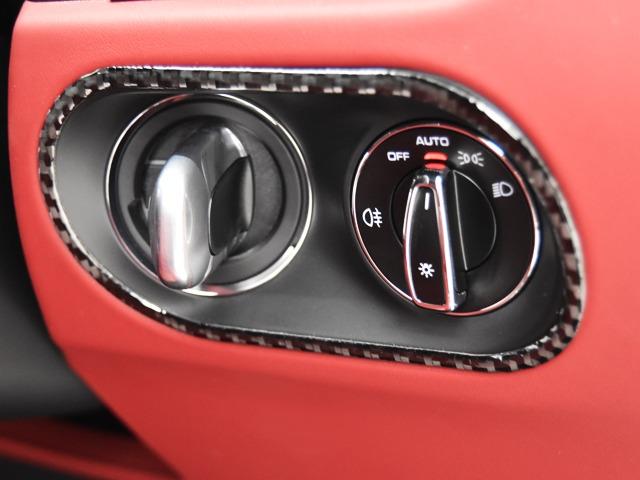 マカン マカンS スポーツクロノPKG OP336 エクステンデッドレザーPKGブラック/ボルドーレッド PSCB+ホワイトキャリパー エクステリアPKG カーボンインテリアPKG パノラマSR 前後シートH Fベンチレーター PDLS+(18枚目)