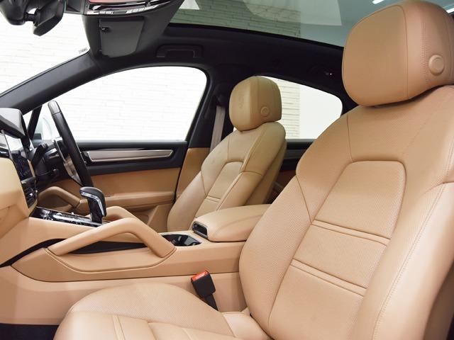 カイエンクーペ カイエンクーペ　プラチナエディション　スポーツクロノＰＫＧ　２０２３ｙモデル　２１ｉｎＡＷ　１４ｗａｙシートメモリーＰＫＧ　Ｆベンチレーター　ブラック／ベージュレザーインテリア　パノラマＳＲ　アクティブレーンキープ　ＰＤＬＳ　スモーカーＰＫＧ　ＢＯＳＥ　禁煙（9枚目）