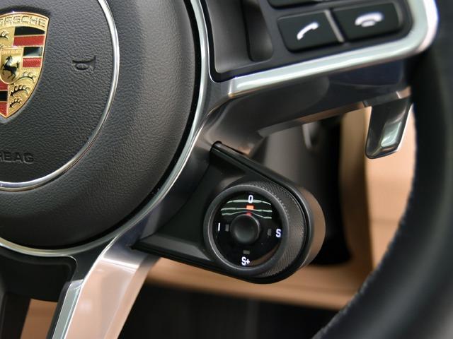カイエンクーペ カイエンクーペ　プラチナエディション　スポーツクロノＰＫＧ　２０２３ｙモデル　２１ｉｎＡＷ　１４ｗａｙシートメモリーＰＫＧ　Ｆベンチレーター　ブラック／ベージュレザーインテリア　パノラマＳＲ　アクティブレーンキープ　ＰＤＬＳ　スモーカーＰＫＧ　ＢＯＳＥ　禁煙（21枚目）
