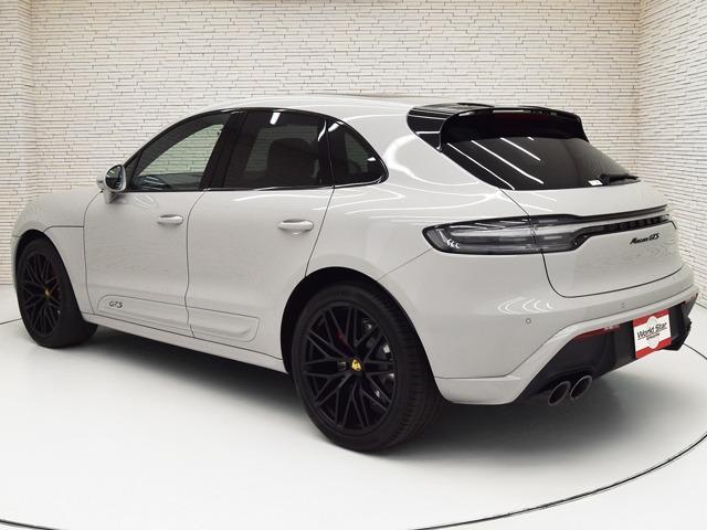 マカン マカンＧＴＳ　スポーツクロノＰＫＧ　ＯＰ２１３　ブラック／ベージュエクステンデッドレザーＰＫＧ　パノラマＳＲ　ＢＯＳＥ　１４ｗａｙ電動コンフォートシートメモリーＰＫＧ　Ｆベンチレーター　ＰＤＬＳ＋　ストレージＰＫＧ　スポーツエグゾースト（2枚目）