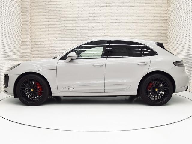 マカン マカンＧＴＳ　スポーツクロノＰＫＧ　ＯＰ２１３　ブラック／ベージュエクステンデッドレザーＰＫＧ　パノラマＳＲ　ＢＯＳＥ　１４ｗａｙ電動コンフォートシートメモリーＰＫＧ　Ｆベンチレーター　ＰＤＬＳ＋　ストレージＰＫＧ　スポーツエグゾースト（6枚目）