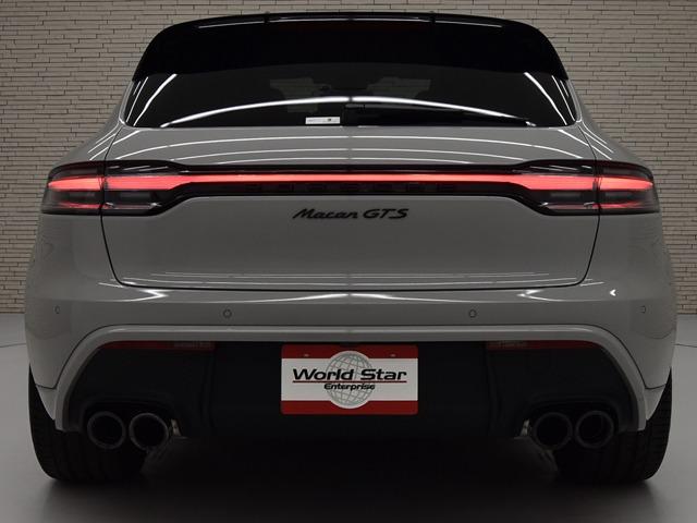 マカン マカンＧＴＳ　スポーツクロノＰＫＧ　ＯＰ２１３　ブラック／ベージュエクステンデッドレザーＰＫＧ　パノラマＳＲ　ＢＯＳＥ　１４ｗａｙ電動コンフォートシートメモリーＰＫＧ　Ｆベンチレーター　ＰＤＬＳ＋　ストレージＰＫＧ　スポーツエグゾースト（8枚目）