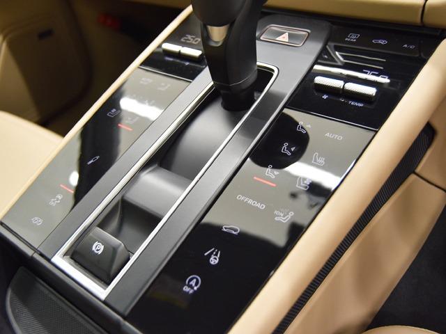 マカン マカンＧＴＳ　スポーツクロノＰＫＧ　ＯＰ２１３　ブラック／ベージュエクステンデッドレザーＰＫＧ　パノラマＳＲ　ＢＯＳＥ　１４ｗａｙ電動コンフォートシートメモリーＰＫＧ　Ｆベンチレーター　ＰＤＬＳ＋　ストレージＰＫＧ　スポーツエグゾースト（16枚目）
