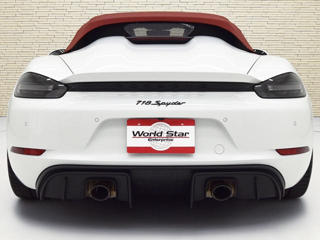 718スパイダー 718スパイダー スポーツクロノPKG OP159 左H/MT スパイダークラシックインテリアPKG サテンブラックAW塗装 BOSE シートH バイキセノンヘッドライトPDLS付 スモーカーPKG スポーツエグゾースト 20inAW 禁煙(4枚目)