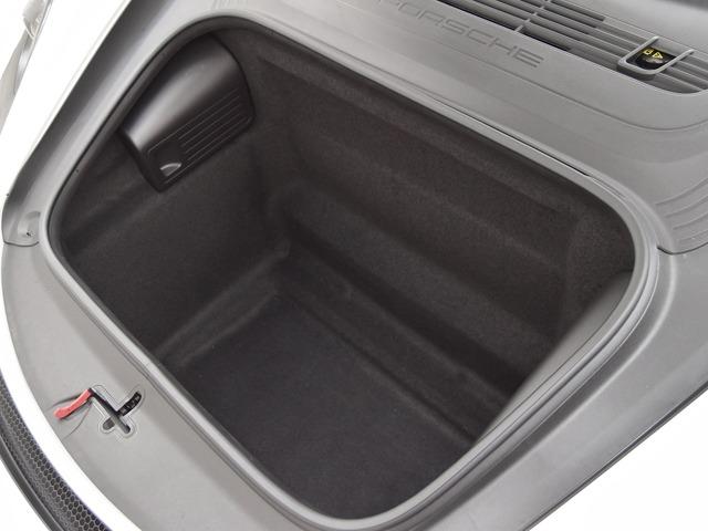 718スパイダー 718スパイダー スポーツクロノPKG OP159 左H/MT スパイダークラシックインテリアPKG サテンブラックAW塗装 BOSE シートH バイキセノンヘッドライトPDLS付 スモーカーPKG スポーツエグゾースト 20inAW 禁煙(22枚目)