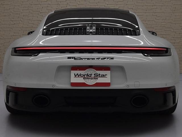 ９１１ ９１１カレラ４ＧＴＳ　スポーツクロノＰＫＧ　ＯＰ４０９　２０２３ｙモデル　ＧＴＳインテリアＰＫＧカーマインレッド　マットカーボンインテリアＰＫＧ　エクステリアＰＫＧハイグロスブラック　Ｆアクスルリフトシステム　ガラスＳＲ　ＡＣＣ　ＢＯＳＥ　禁煙（8枚目）