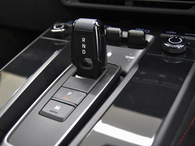 ９１１ ９１１カレラ４ＧＴＳ　スポーツクロノＰＫＧ　ＯＰ４０９　２０２３ｙモデル　ＧＴＳインテリアＰＫＧカーマインレッド　マットカーボンインテリアＰＫＧ　エクステリアＰＫＧハイグロスブラック　Ｆアクスルリフトシステム　ガラスＳＲ　ＡＣＣ　ＢＯＳＥ　禁煙（23枚目）
