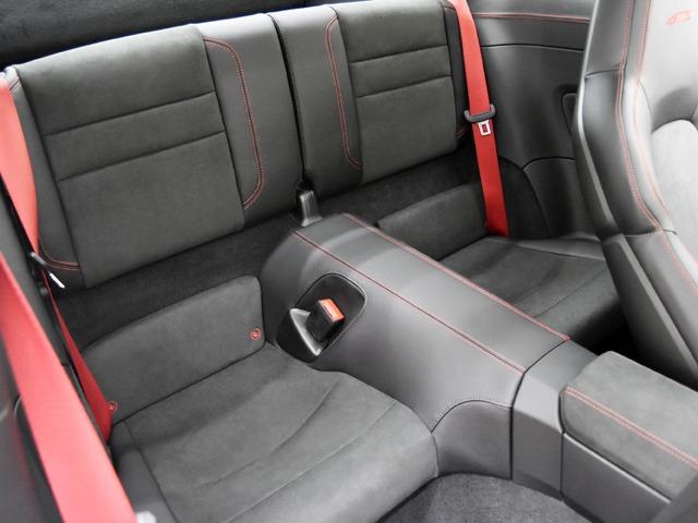 ９１１ ９１１カレラ４ＧＴＳ　スポーツクロノＰＫＧ　ＯＰ４０９　２０２３ｙモデル　ＧＴＳインテリアＰＫＧカーマインレッド　マットカーボンインテリアＰＫＧ　エクステリアＰＫＧハイグロスブラック　Ｆアクスルリフトシステム　ガラスＳＲ　ＡＣＣ　ＢＯＳＥ　禁煙（27枚目）