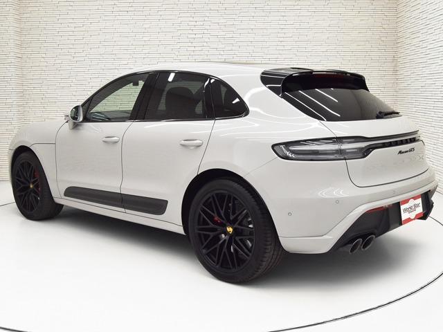 マカン マカンＧＴＳ　スポーツクロノＰＫＧ　ＯＰ１３１　２０２４ｙモデル　ＧＴＳインテリアＰＫＧカーマインレッド　パノラマＳＲ　ＰＤＬＳ＋　スポーツエグゾースト　プライバシーガラス　ＦシートＨ　ＡＣＣ　レーンディパーチャーウォーニング　禁煙（2枚目）