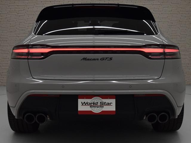 マカン マカンＧＴＳ　スポーツクロノＰＫＧ　ＯＰ１３１　２０２４ｙモデル　ＧＴＳインテリアＰＫＧカーマインレッド　パノラマＳＲ　ＰＤＬＳ＋　スポーツエグゾースト　プライバシーガラス　ＦシートＨ　ＡＣＣ　レーンディパーチャーウォーニング　禁煙（8枚目）