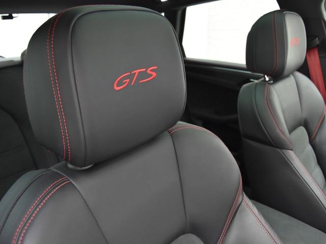 マカン マカンＧＴＳ　スポーツクロノＰＫＧ　ＯＰ１３１　２０２４ｙモデル　ＧＴＳインテリアＰＫＧカーマインレッド　パノラマＳＲ　ＰＤＬＳ＋　スポーツエグゾースト　プライバシーガラス　ＦシートＨ　ＡＣＣ　レーンディパーチャーウォーニング　禁煙（25枚目）