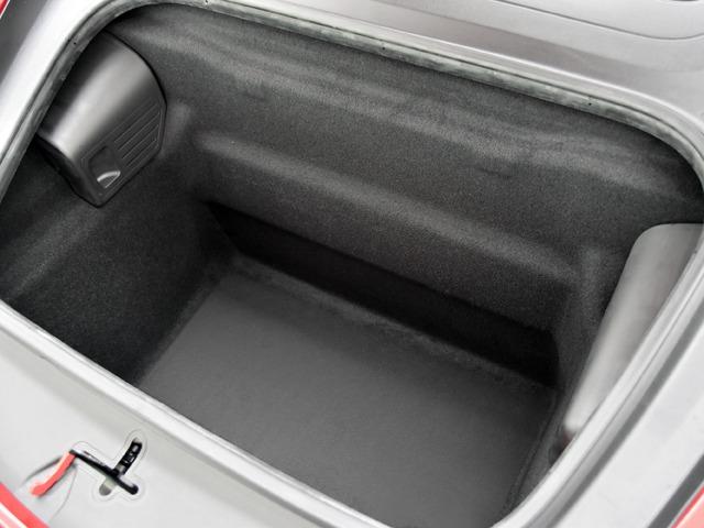 911 911GT3 スポーツクロノPKG OP530 PCCB+イエローキャリパー 黒革 PDLS+ Fリフト BOSE ブラック塗装AWシルクグロス カーボンインテリアPKG リバーシングカメラ プライバシーガラス スポーツエグゾースト(19枚目)