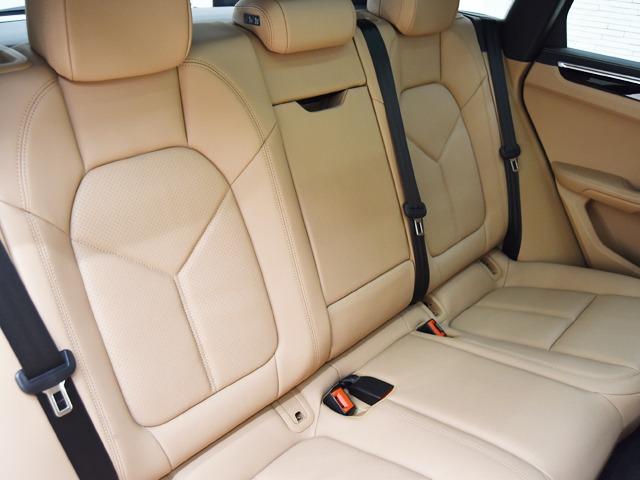 マカン マカンS スポーツクロノPKG OP210 エクステンデッドレザーPKGブラック/ベージュ パノラマSR 14wayシートメモリーPKG BOSE プライバシーガラス トラフィックジャムアシスト PDLS+ 20inAW ACC(14枚目)