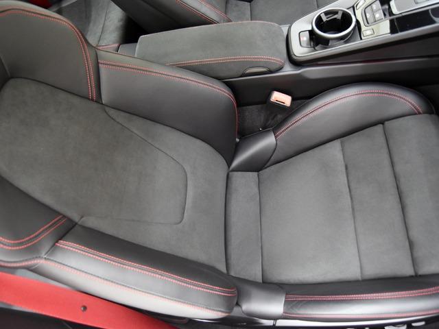 ９１１ ９１１カレラＧＴＳ　スポーツクロノＰＫＧ　ＯＰ４８４　ＧＴＳインテリアＰＫＧカーマインレッド　エクステンドマットカーボンインテリアＰＫＧ　１８ｗａｙスポーツシート　Ｆアクスルリフト　ガラスＳＲ　リアアクスルステアリング　ＰＤＬＳ＋　ＡＣＣ（12枚目）