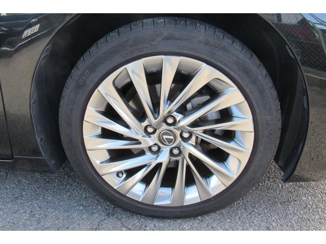 ES ES300h バージョンL 禁煙/黒革シート/サンルーフ/純正SDナビ/フルセグTV/Bluetooth/全周囲カメラ/ETC/ドラレコ/パワートランク/OPリアスポイラー/シートヒーター/シートエアコン/BSM/HUD/LSS(54枚目)