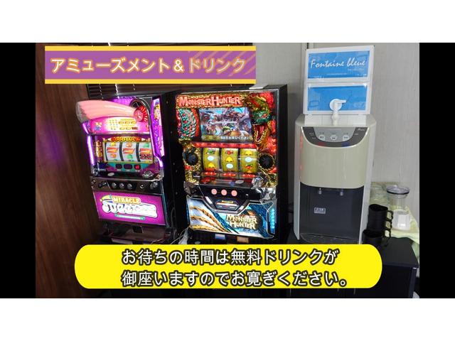 ES ES300h バージョンL 禁煙/黒革シート/サンルーフ/純正SDナビ/フルセグTV/Bluetooth/全周囲カメラ/ETC/ドラレコ/パワートランク/OPリアスポイラー/シートヒーター/シートエアコン/BSM/HUD/LSS(65枚目)