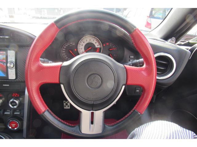 ８６ ＧＴ　クラッチ交換済み／ＴＲＤフルエアロ／フェンダーエクステンションン／トランクスポイラー／エアロスタビライジンカバー／ドアスタビライザー／カラーフェンダーフィン／ハイレスポンスマフラー／クイックシフト（44枚目）