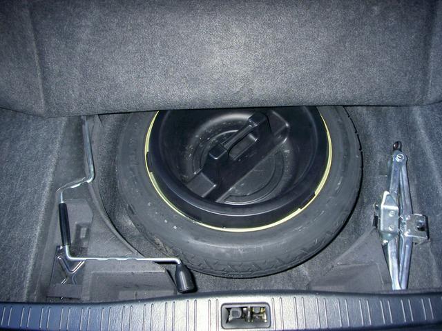 セルシオ Ｂ仕様　ｅＲバージョン　・サンルーフ・黒革・マルチ・純正バネサス・純正オプションメッキＡＷ・純正３面カーテン・社外ＤＶＤプレーヤー・ＥＴＣ・ＨＩＤ（58枚目）