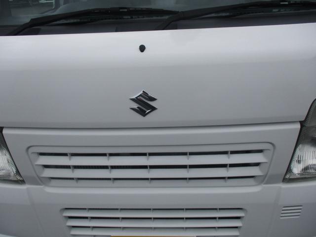 キャリイトラック KU KUエアコン・パワステ(地区限定車)エアコン、パワーステアリング、フロア5MT、パートタイム4WD高低二段切替式 (後輪駆動ベース)、シルキーシルバーメタリック(6枚目)