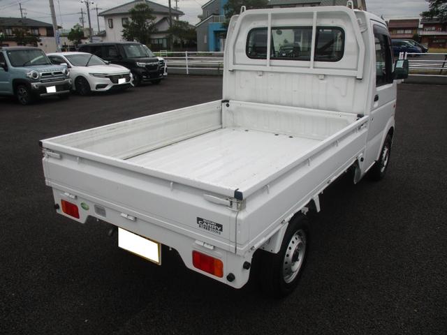 キャリイトラック KU KUエアコン・パワステ(地区限定車)エアコン、パワーステアリング、フロア5MT、パートタイム4WD高低二段切替式 (後輪駆動ベース)、シルキーシルバーメタリック(14枚目)