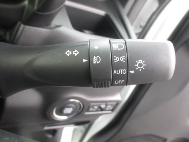 スペーシアカスタム ハイブリッドXS スマートキー、衝突防止機能、アイドリングストップ、ステアリングスイッチ、オートライト、オートエアコン、電子パーキング、両側電動スライドドア、横滑り防止機能、(32枚目)