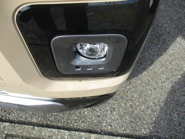 デリカミニ Ｇ　プレミアム　スマートキー、衝突防止機能、両側電動スライドドア、ステアリングスイッチ、電子パーキング、プッシュスタート、アイドリングストップ、オートライト、シートヒーター、ステアリングヒーター、全方位カメラ（8枚目）