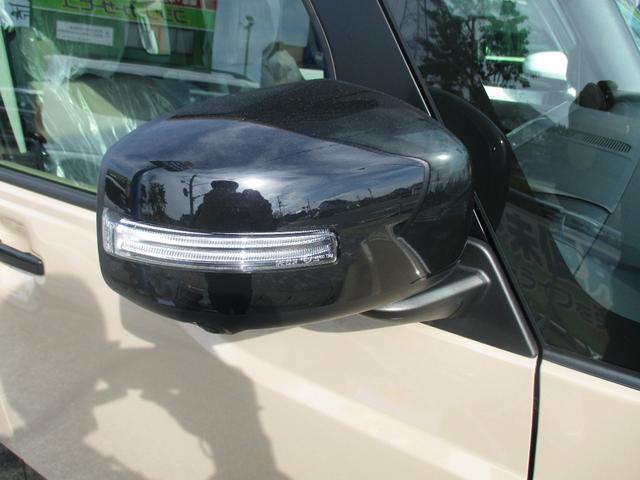 デリカミニ Ｇ　プレミアム　スマートキー、衝突防止機能、両側電動スライドドア、ステアリングスイッチ、電子パーキング、プッシュスタート、アイドリングストップ、オートライト、シートヒーター、ステアリングヒーター、全方位カメラ（10枚目）