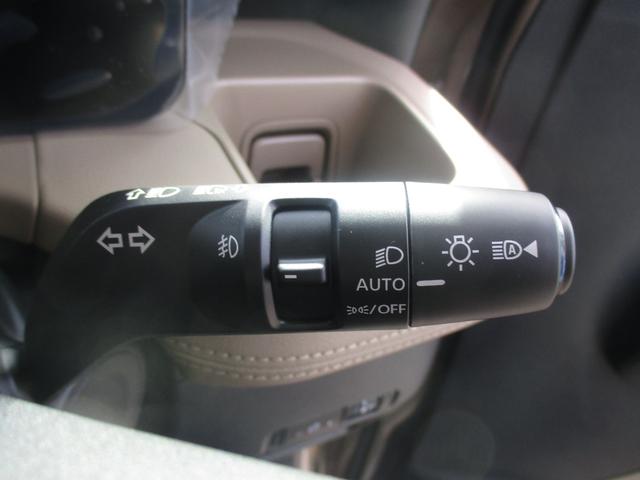 デリカミニ Ｇ　プレミアム　スマートキー、衝突防止機能、両側電動スライドドア、ステアリングスイッチ、電子パーキング、プッシュスタート、アイドリングストップ、オートライト、シートヒーター、ステアリングヒーター、全方位カメラ（25枚目）