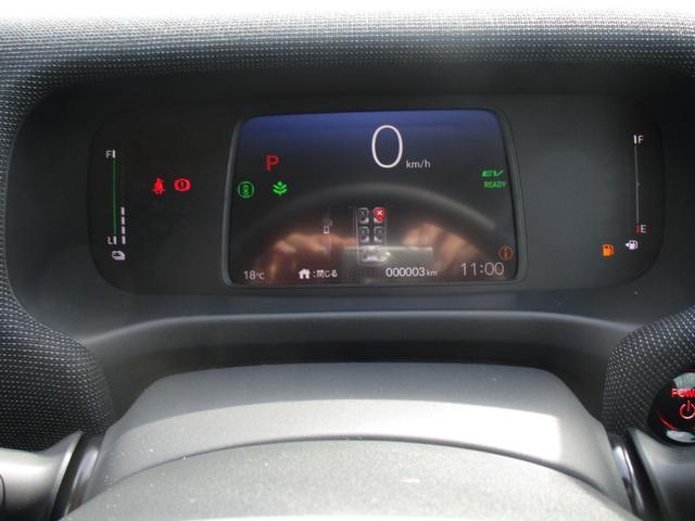 フリード ｅ：ＨＥＶエアー　ＥＸ　スマートキー、衝突防止機能、両側電動スライドドア、ステアリングスイッチ、電子パーキング、オートライト、シートヒーター、ステアリングヒーター、バックカメラ、リアエアコン、３列シート、コネクト機能（17枚目）