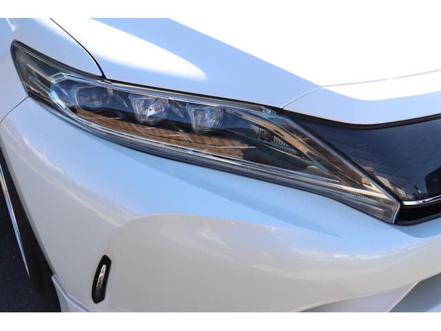 ハリアー プレミアム ターボ・LEDヘッドライト・シーケンシャルウィンカー・ETC・アルパインBIGX・TV・バックモニター・パワーバックドア・ハーフレザー・パノラマルーフ・3点社外エアロ・社外マフラー・車高調・社外テール(3枚目)