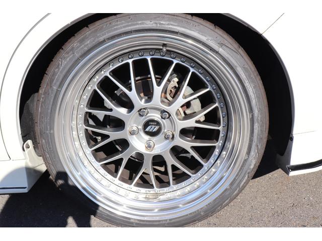 ハリアー プレミアム ターボ・LEDヘッドライト・シーケンシャルウィンカー・ETC・アルパインBIGX・TV・バックモニター・パワーバックドア・ハーフレザー・パノラマルーフ・3点社外エアロ・社外マフラー・車高調・社外テール(12枚目)