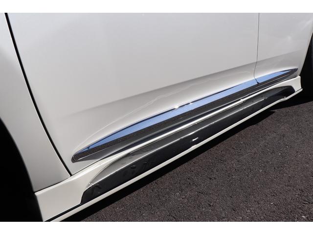 ハリアー プレミアム ターボ・LEDヘッドライト・シーケンシャルウィンカー・ETC・アルパインBIGX・TV・バックモニター・パワーバックドア・ハーフレザー・パノラマルーフ・3点社外エアロ・社外マフラー・車高調・社外テール(17枚目)