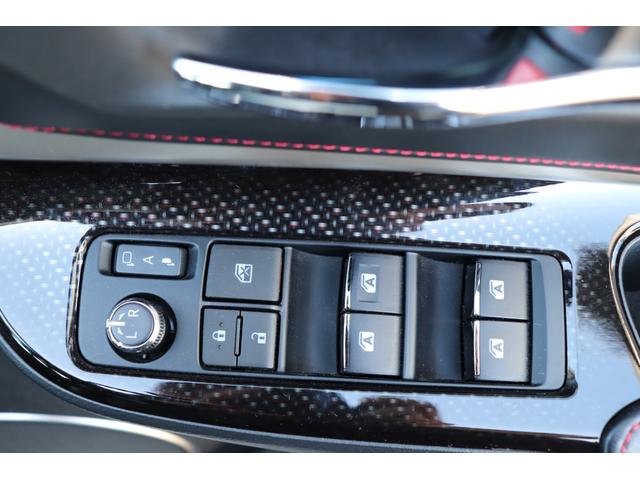 ハリアー プレミアム ターボ・LEDヘッドライト・シーケンシャルウィンカー・ETC・アルパインBIGX・TV・バックモニター・パワーバックドア・ハーフレザー・パノラマルーフ・3点社外エアロ・社外マフラー・車高調・社外テール(31枚目)