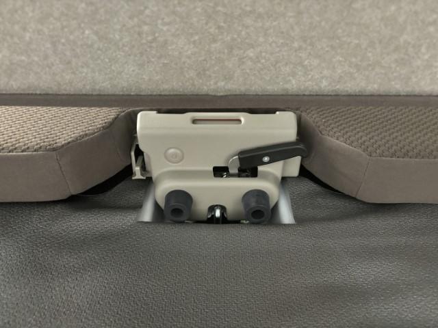 クリッパーバン ＤＸ　届出済未使用車　軽バン　衝突軽減ブレーキ　キーレスエントリー　パワーウィンドウ　マニュアルエアコン　ＡＭ／ＦＭラジオ　ハロゲンヘッドライト　アイドリングストップ　軽自動車（17枚目）