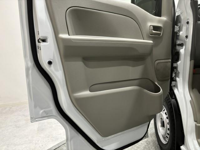 クリッパーバン ＤＸ　届出済未使用車　軽バン　衝突軽減ブレーキ　キーレスエントリー　パワーウィンドウ　マニュアルエアコン　ＡＭ／ＦＭラジオ　ハロゲンヘッドライト　アイドリングストップ　軽自動車（26枚目）