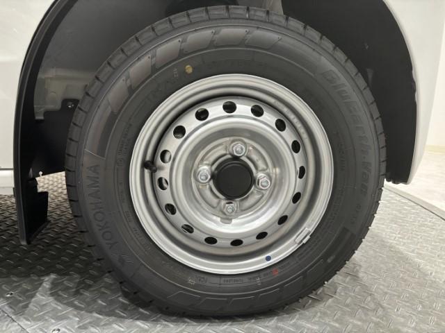 クリッパーバン ＤＸ　届出済未使用車　軽バン　衝突軽減ブレーキ　キーレスエントリー　パワーウィンドウ　マニュアルエアコン　ＡＭ／ＦＭラジオ　ハロゲンヘッドライト　アイドリングストップ　軽自動車（30枚目）