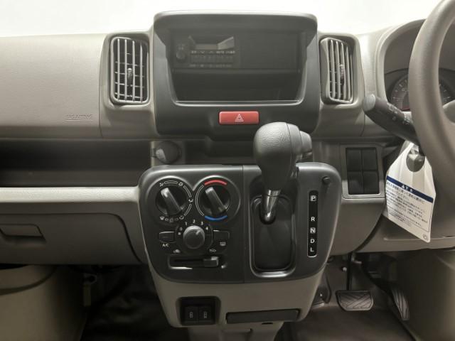 クリッパーバン ＤＸ　届出済未使用車　軽バン　衝突軽減ブレーキ　キーレスエントリー　パワーウィンドウ　マニュアルエアコン　ＡＭ／ＦＭラジオ　ハロゲンヘッドライト　アイドリングストップ　軽自動車（33枚目）