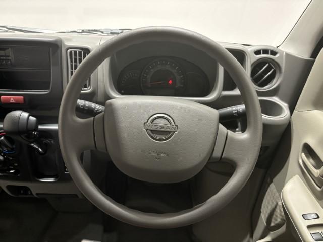 クリッパーバン ＤＸ　届出済未使用車　軽バン　衝突軽減ブレーキ　キーレスエントリー　パワーウィンドウ　マニュアルエアコン　ＡＭ／ＦＭラジオ　ハロゲンヘッドライト　アイドリングストップ　軽自動車（34枚目）