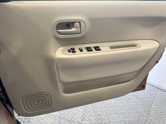 アルトラパン Ｌ　届出済未使用車　衝突軽減ブレーキ　誤発進抑制　車線逸脱警報　標識認識機能　アイドリングストップ　運転席シートヒーター　オートエアコン　電動格納ミラー　キーレスプッシュスタート　軽自動車（27枚目）