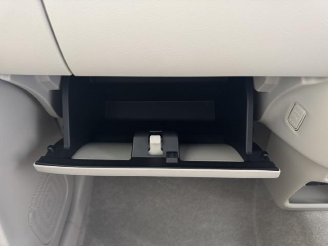 アルトラパン Ｌ　届出済未使用車　衝突軽減ブレーキ　誤発進抑制　車線逸脱警報　標識認識機能　アイドリングストップ　運転席シートヒーター　オートエアコン　電動格納ミラー　キーレスプッシュスタート　軽自動車（34枚目）