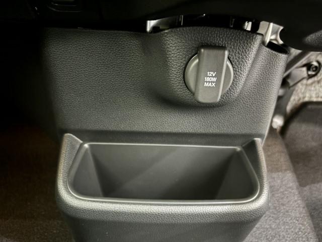 Ｎ－ＢＯＸカスタム ベースグレード　届出済未使用車　衝突軽減ブレーキ　片側電動スライドドア　スマートキー　シートヒーター　クルーズコントロール　ブレーキホールド　アイドリングストップ　プッシュスタート　軽自動車（34枚目）
