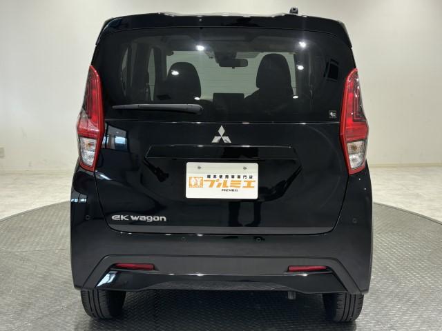 eKワゴン M ちょい乗り 衝突軽減ブレーキ マニュアルエアコン シートヒーター キーレスエントリー 電動格納ミラー オートライト ステアリングリモコン パワーウィンドウ 軽自動車(9枚目)