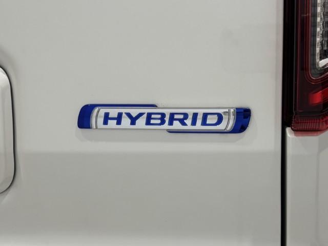 スペーシア ハイブリッドＸ　届出済未使用車　スズキセーフティサポート　両側電動スライドドア　シートヒーター　スマートキー　マルチユースフラップ　スリムサーキュレーター　オートライト　オートエアコン　軽自動車（21枚目）