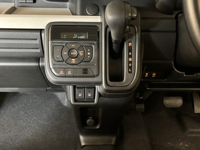 スペーシア ハイブリッドＸ　届出済未使用車　スズキセーフティサポート　両側電動スライドドア　シートヒーター　スマートキー　マルチユースフラップ　スリムサーキュレーター　オートライト　オートエアコン　軽自動車（38枚目）