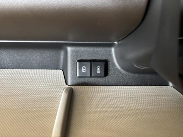 スペーシア ハイブリッドＸ　届出済未使用車　スズキセーフティサポート　両側電動スライドドア　シートヒーター　スマートキー　マルチユースフラップ　スリムサーキュレーター　オートライト　オートエアコン　軽自動車（44枚目）