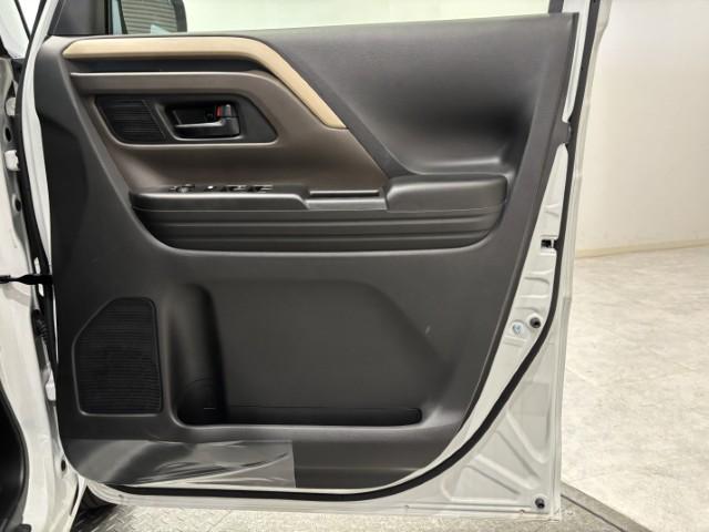 スペーシア ハイブリッドＸ　届出済未使用車　スズキセーフティサポート　両側電動スライドドア　シートヒーター　スマートキー　マルチユースフラップ　スリムサーキュレーター　オートライト　オートエアコン　軽自動車（54枚目）